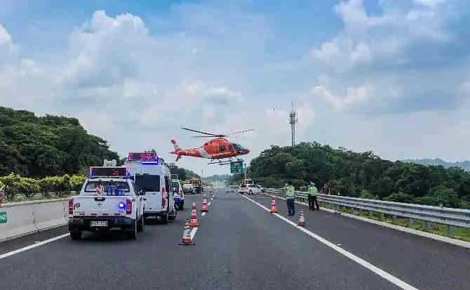 源汇区高速公路汽车救援案例