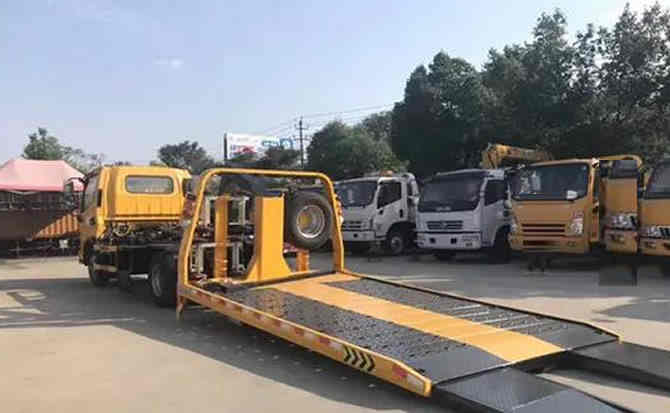 源汇区汽车中途维修案例